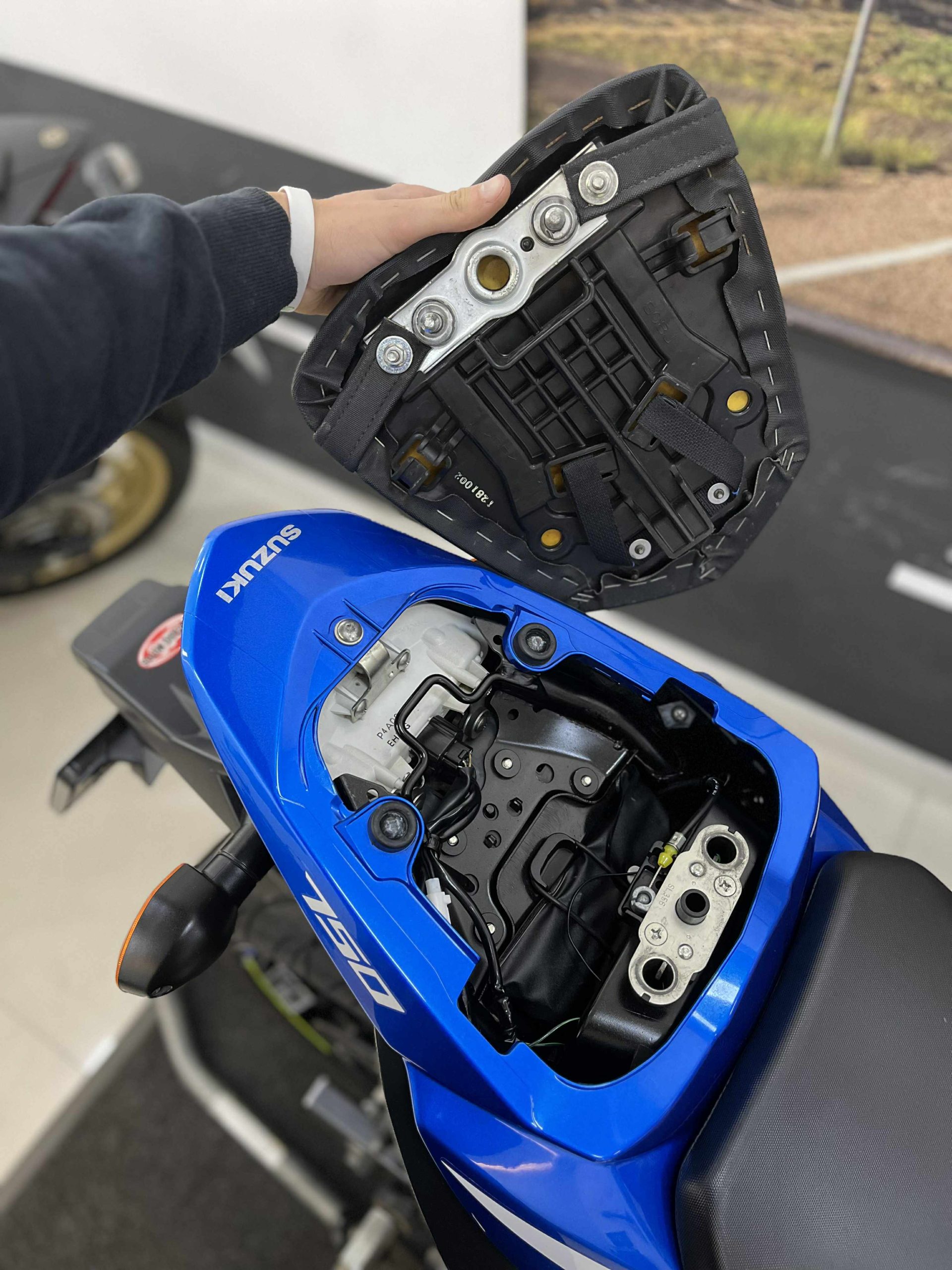 SUZUKI GSR 750 ZA - 2016 - Protasio